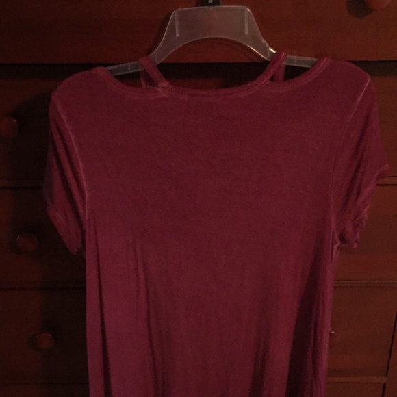 Magenta cut out tunic tee - Picture 3 of 4